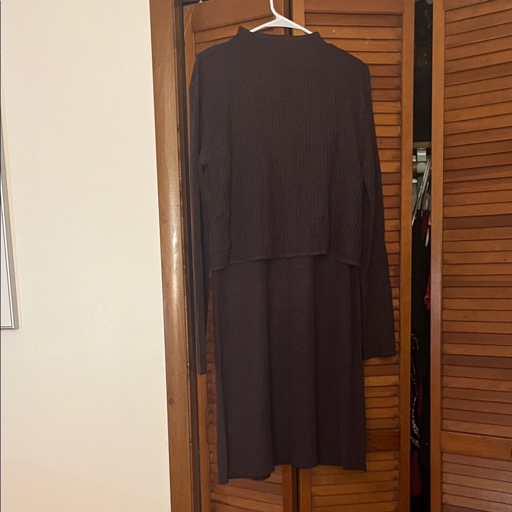 Saint Tropez West Purple long ribbed sleeve dress has ribbed overlay